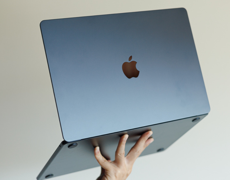 Macbook Pro J514/J516/J504/J614/J616/604｜鍾益斌的作品集-履歷範本